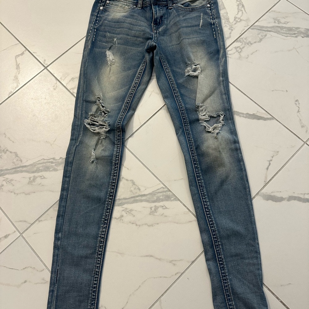 Women's Distressed Skinny Jeans - Light Blue